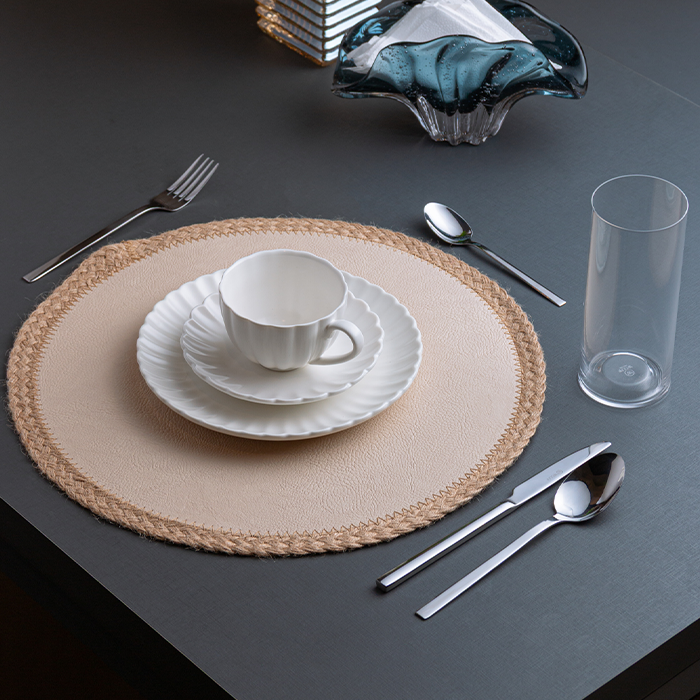 クッションタグAmerican Ａ No.2 Lugar Americano com Borda Juta 38 cm Wolff - Off White | Elegância